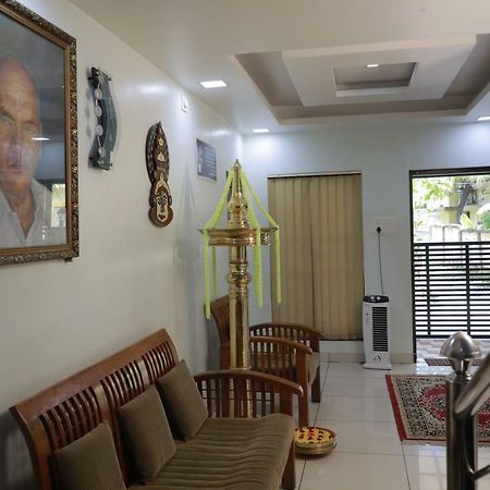 Bed and Breakfast Pavithram Residency Kollam Esterno foto
