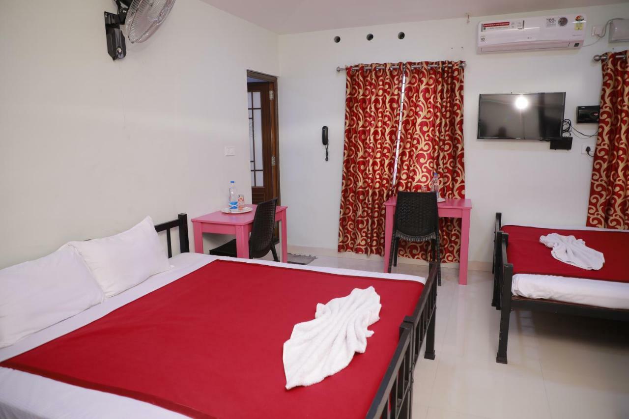 Bed and Breakfast Pavithram Residency Kollam Esterno foto