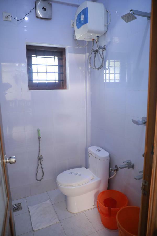 Bed and Breakfast Pavithram Residency Kollam Esterno foto