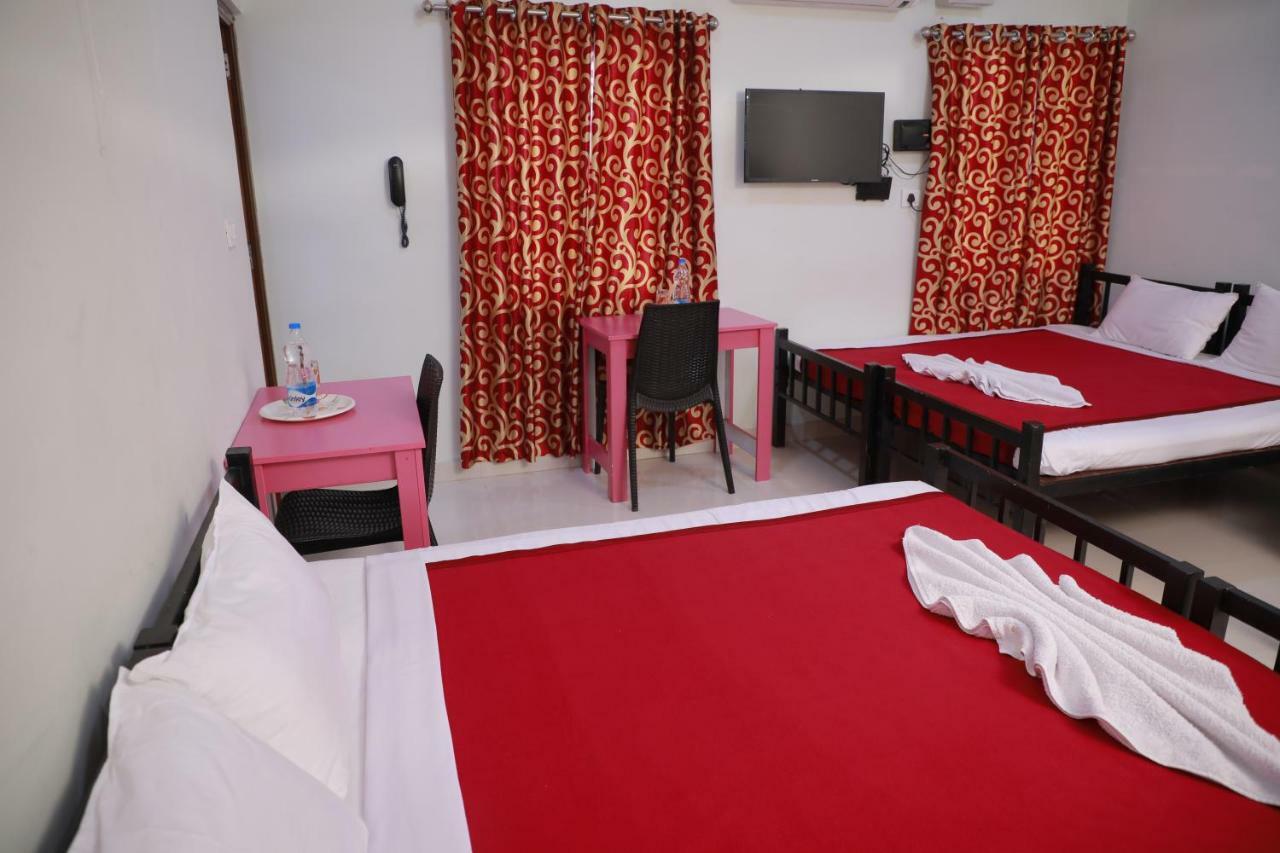 Bed and Breakfast Pavithram Residency Kollam Esterno foto
